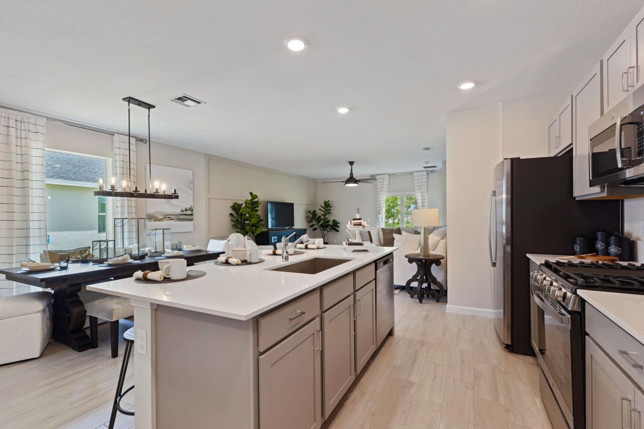 6221 NW Sweetwood Drive, Port Saint Lucie, FL 34987 Photo