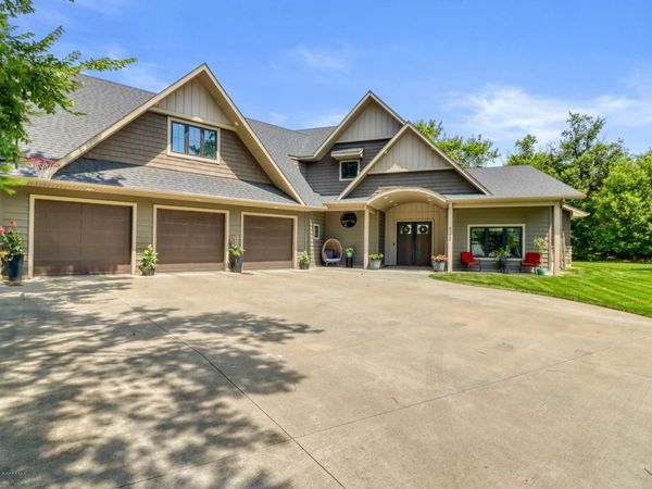 8224 Memory Lane, Horace, ND 58047