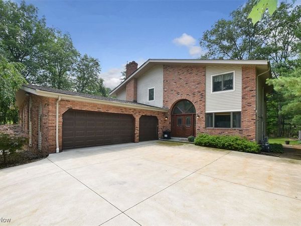 2301 W Royalton Road, Broadview Heights, OH 44147