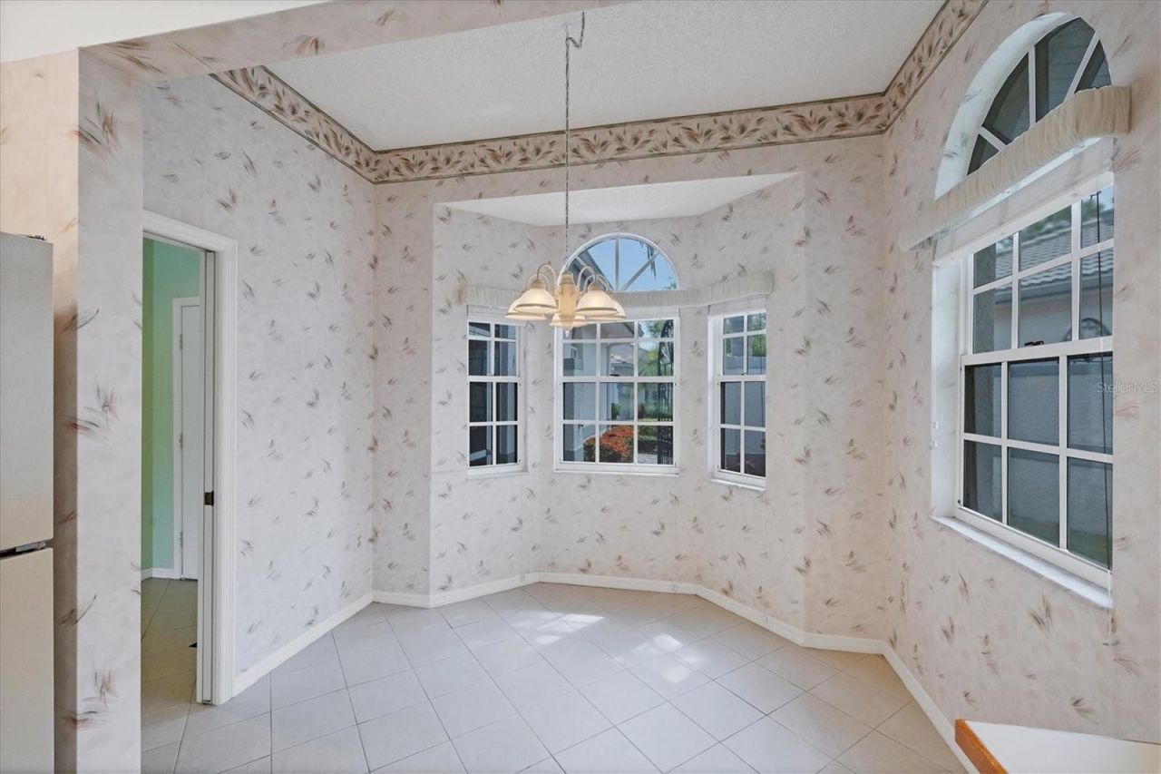 5662 Long Common Circle, Unit 8, Sarasota, FL 34235 Photo