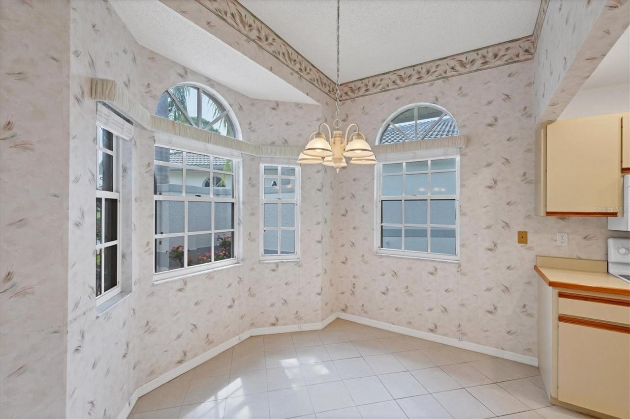 5662 Long Common Circle, Unit 8, Sarasota, FL 34235 Photo
