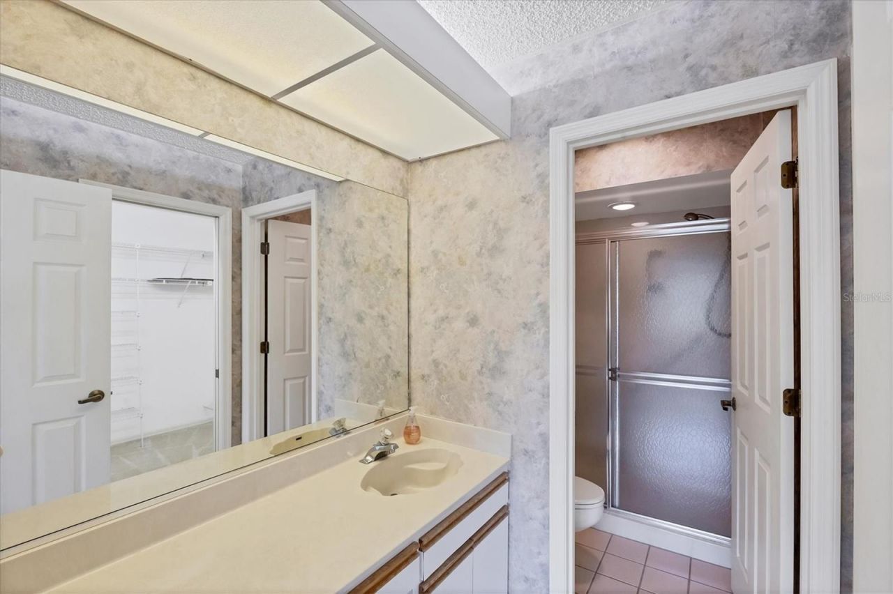 5662 Long Common Circle, Unit 8, Sarasota, FL 34235 Photo