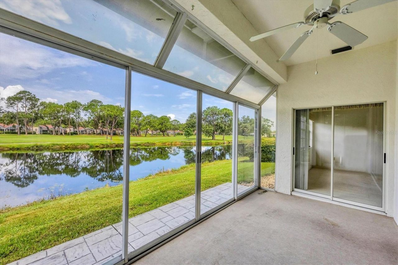 5662 Long Common Circle, Unit 8, Sarasota, FL 34235 Photo