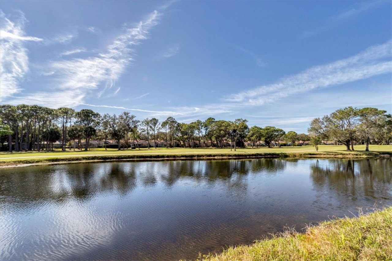 5662 Long Common Circle, Unit 8, Sarasota, FL 34235 Photo