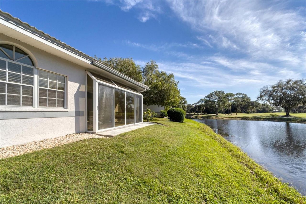 5662 Long Common Circle, Unit 8, Sarasota, FL 34235 Photo