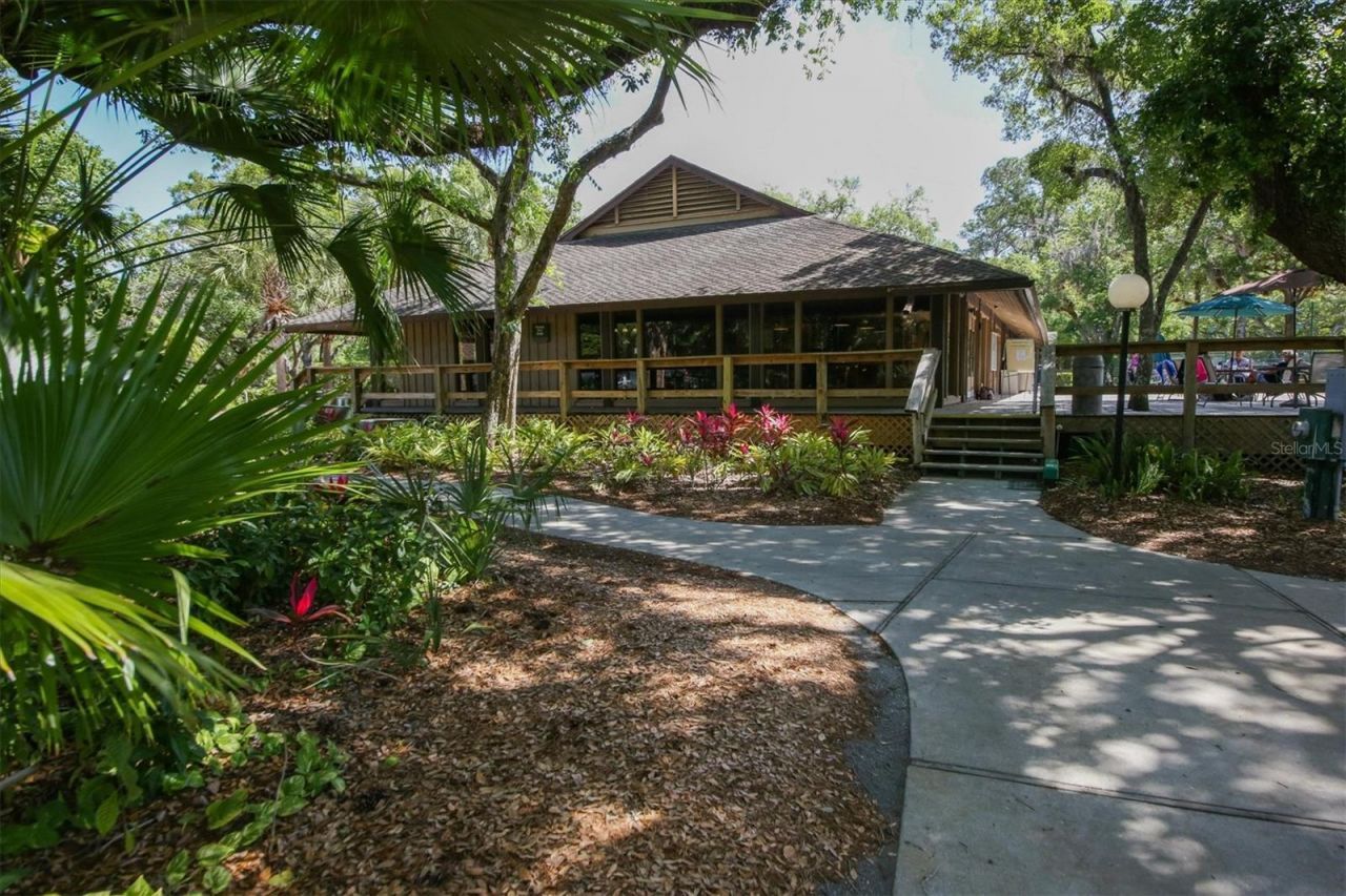 5662 Long Common Circle, Unit 8, Sarasota, FL 34235 Photo
