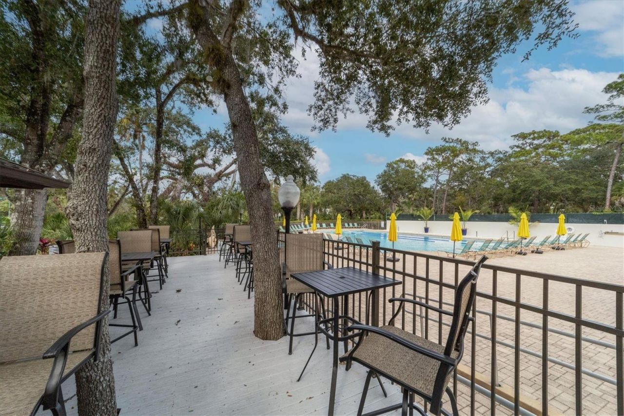 5662 Long Common Circle, Unit 8, Sarasota, FL 34235 Photo