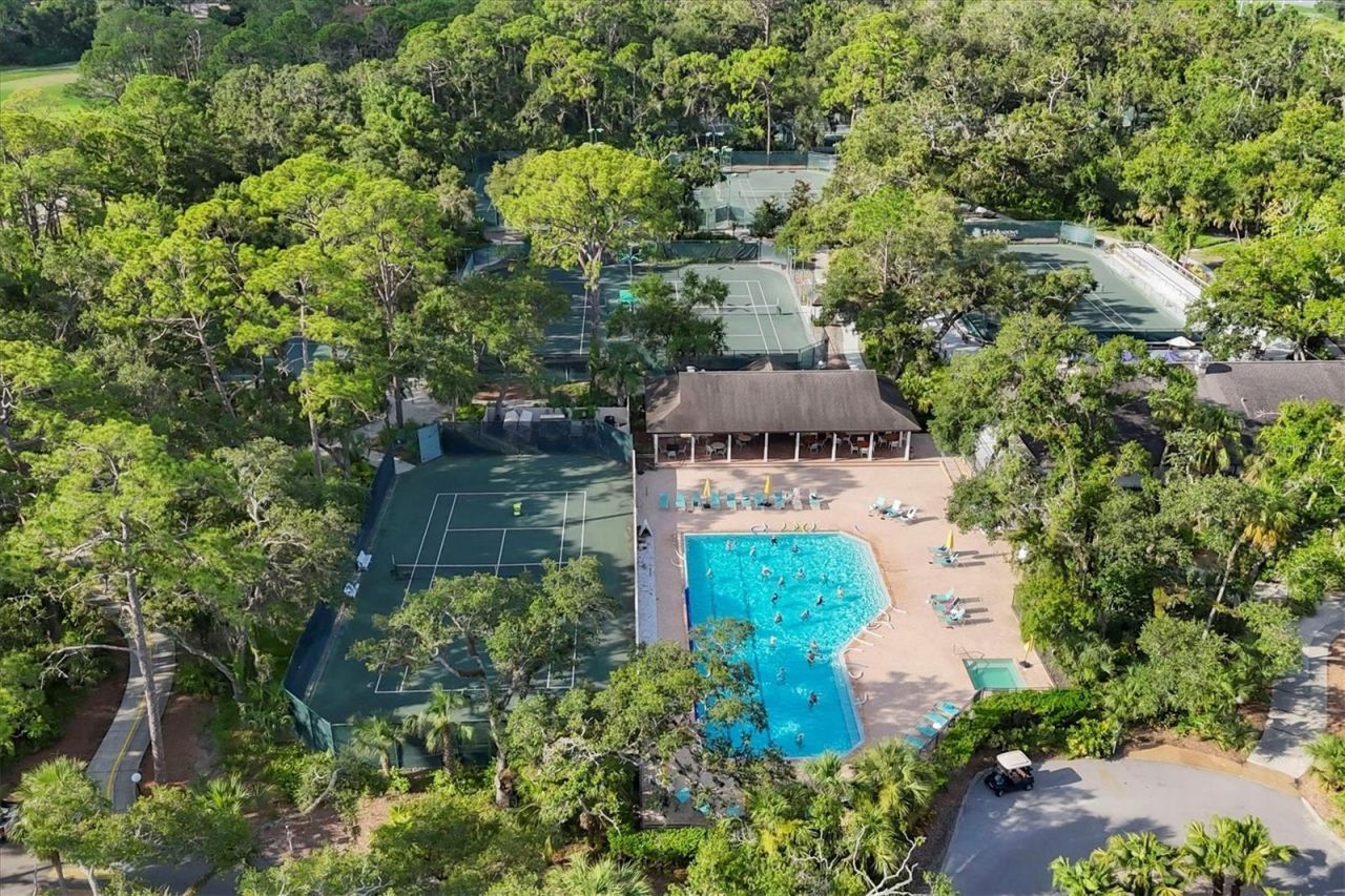 5662 Long Common Circle, Unit 8, Sarasota, FL 34235 Photo