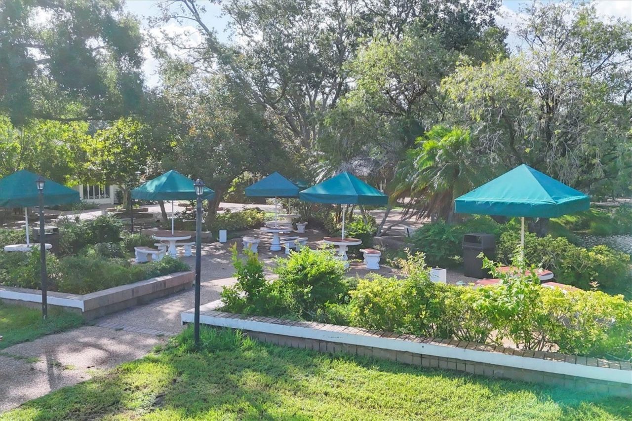5662 Long Common Circle, Unit 8, Sarasota, FL 34235 Photo