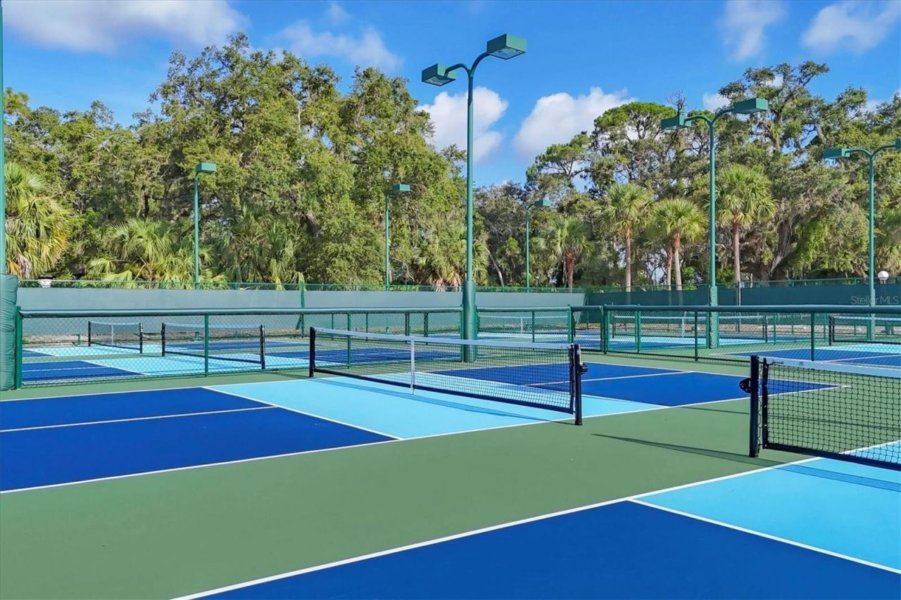 5662 Long Common Circle, Unit 8, Sarasota, FL 34235 Photo