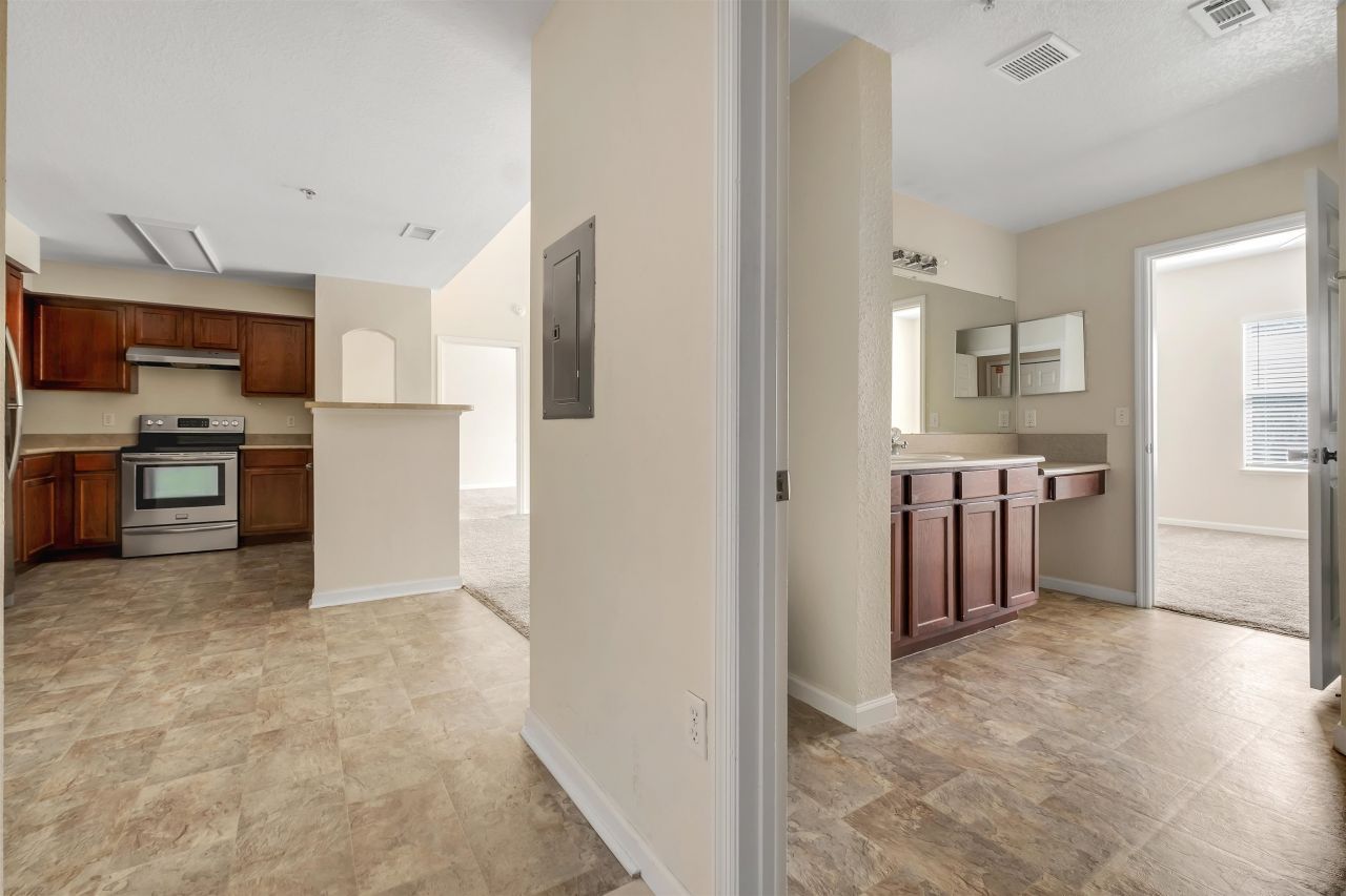 2801 Chancellorsville Drive, Unit 536, Tallahassee, FL 32312 Photo