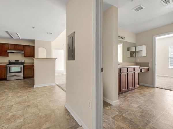 2801 Chancellorsville Drive, Unit 536, Tallahassee, FL 32312