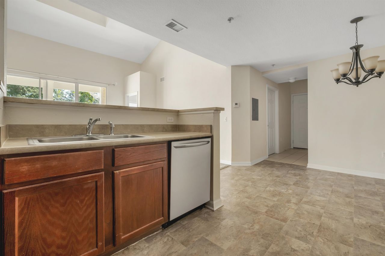 2801 Chancellorsville Drive, Unit 536, Tallahassee, FL 32312 Photo