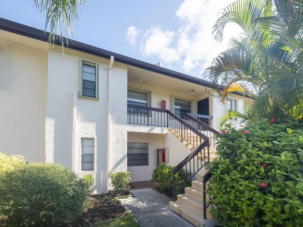 7920 Eastlake Drive, Unit 19-f, Boca Raton, FL 33433