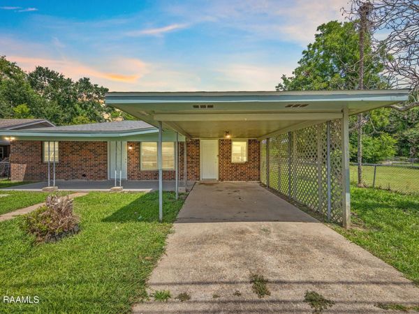 704 Cecile Boulevard, Breaux Bridge, LA 70517