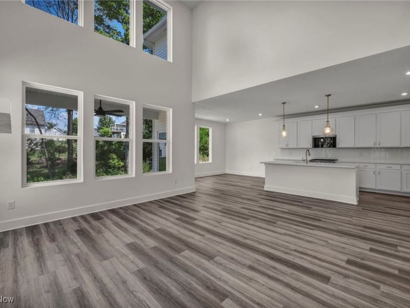 2090 Glenmont Drive, Brunswick, OH 44212 Photo 6