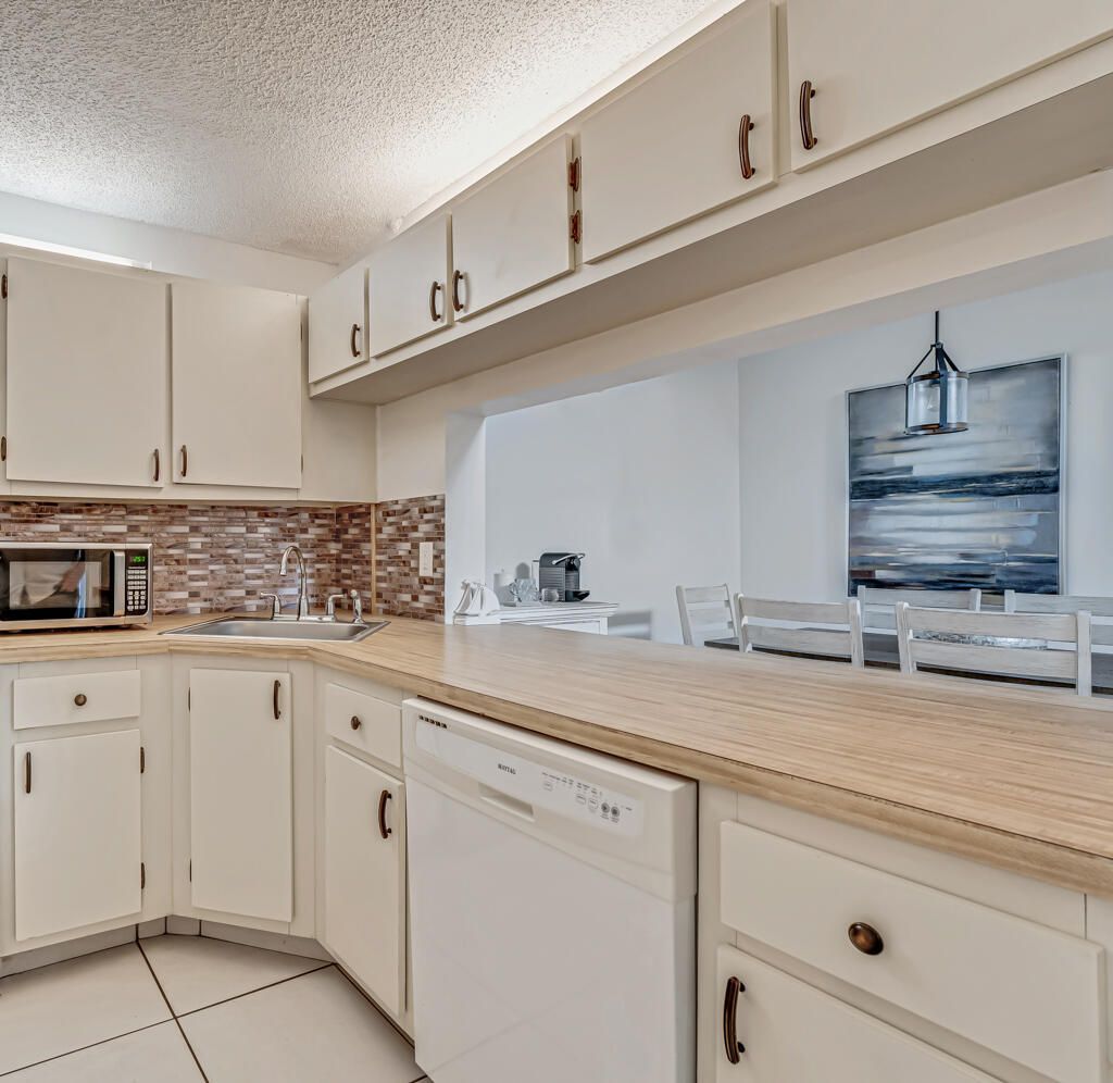 1112 Green Pine Boulevard, Unit G3, West Palm Beach, FL 33409 Photo