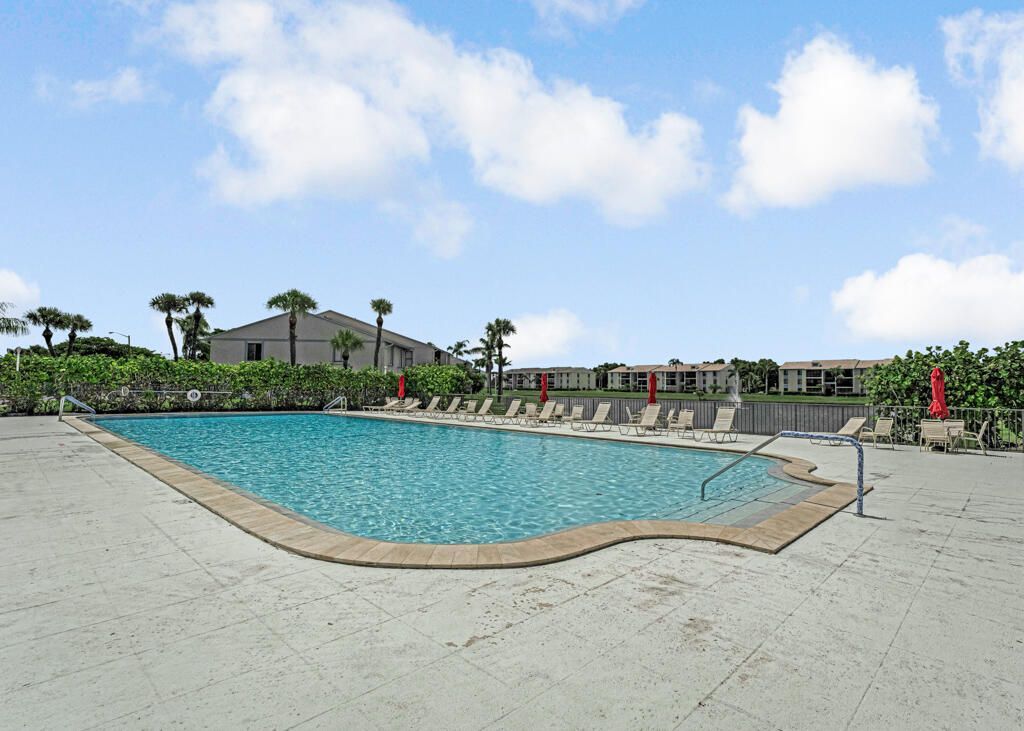 1112 Green Pine Boulevard, Unit G3, West Palm Beach, FL 33409 Photo