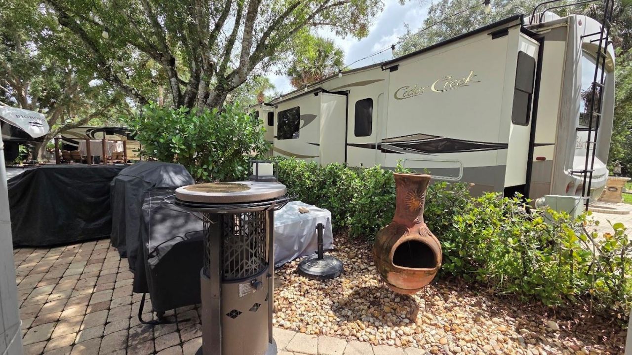 171 Appaloosa Trail, River Ranch, FL 33867 Photo