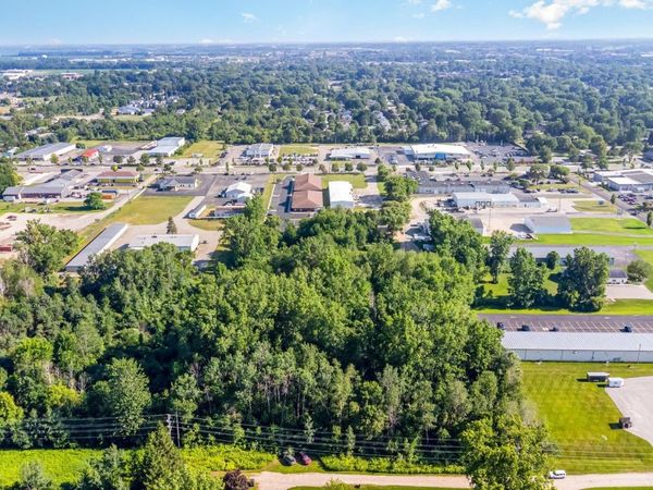 4639 Corporate Drive, Mt Pleasant, MI 48858