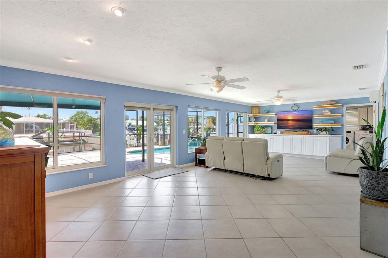 4216 Royal Palm Drive, Bradenton, FL 34210 Photo