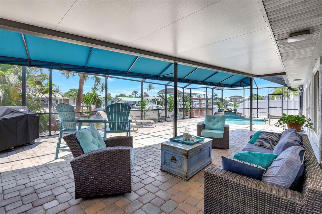 4216 Royal Palm Drive, Bradenton, FL 34210 Photo