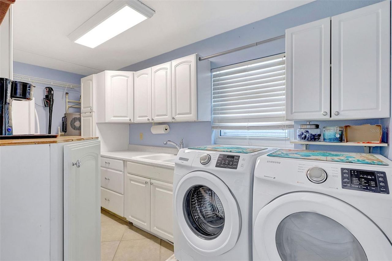 4216 Royal Palm Drive, Bradenton, FL 34210 Photo