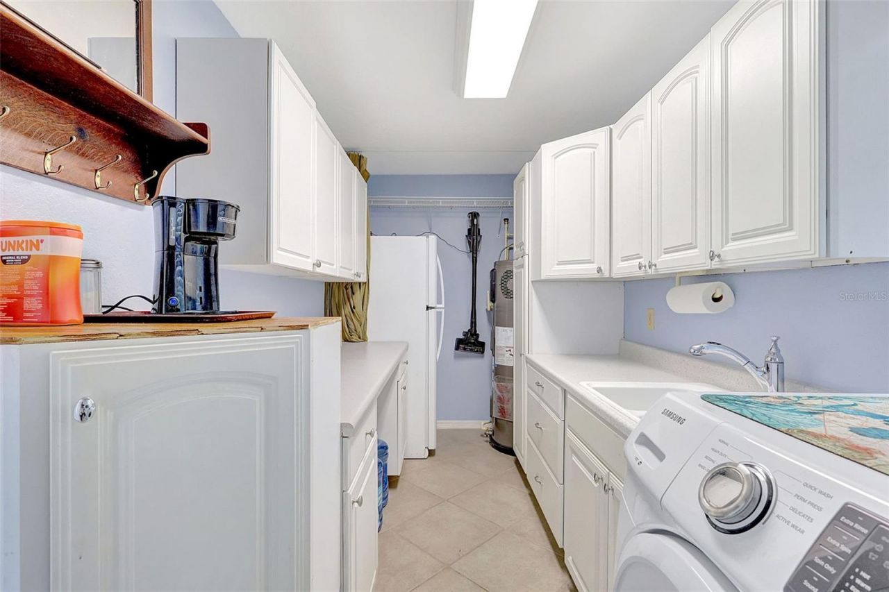 4216 Royal Palm Drive, Bradenton, FL 34210 Photo