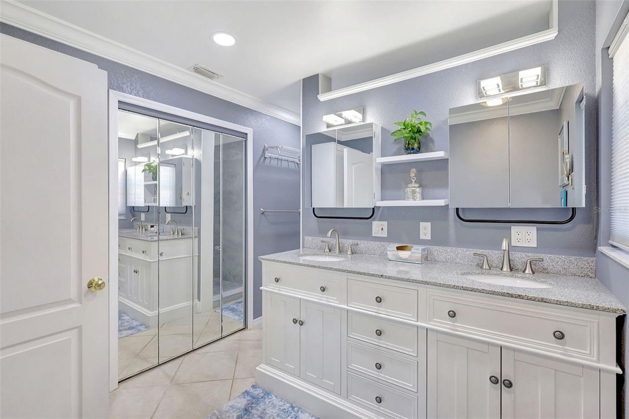 4216 Royal Palm Drive, Bradenton, FL 34210 Photo