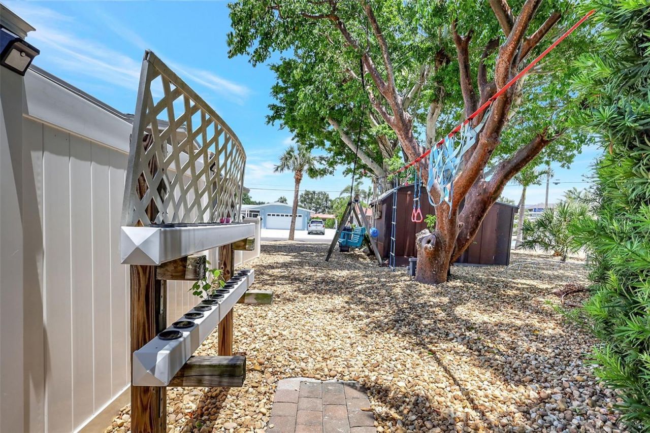 4216 Royal Palm Drive, Bradenton, FL 34210 Photo