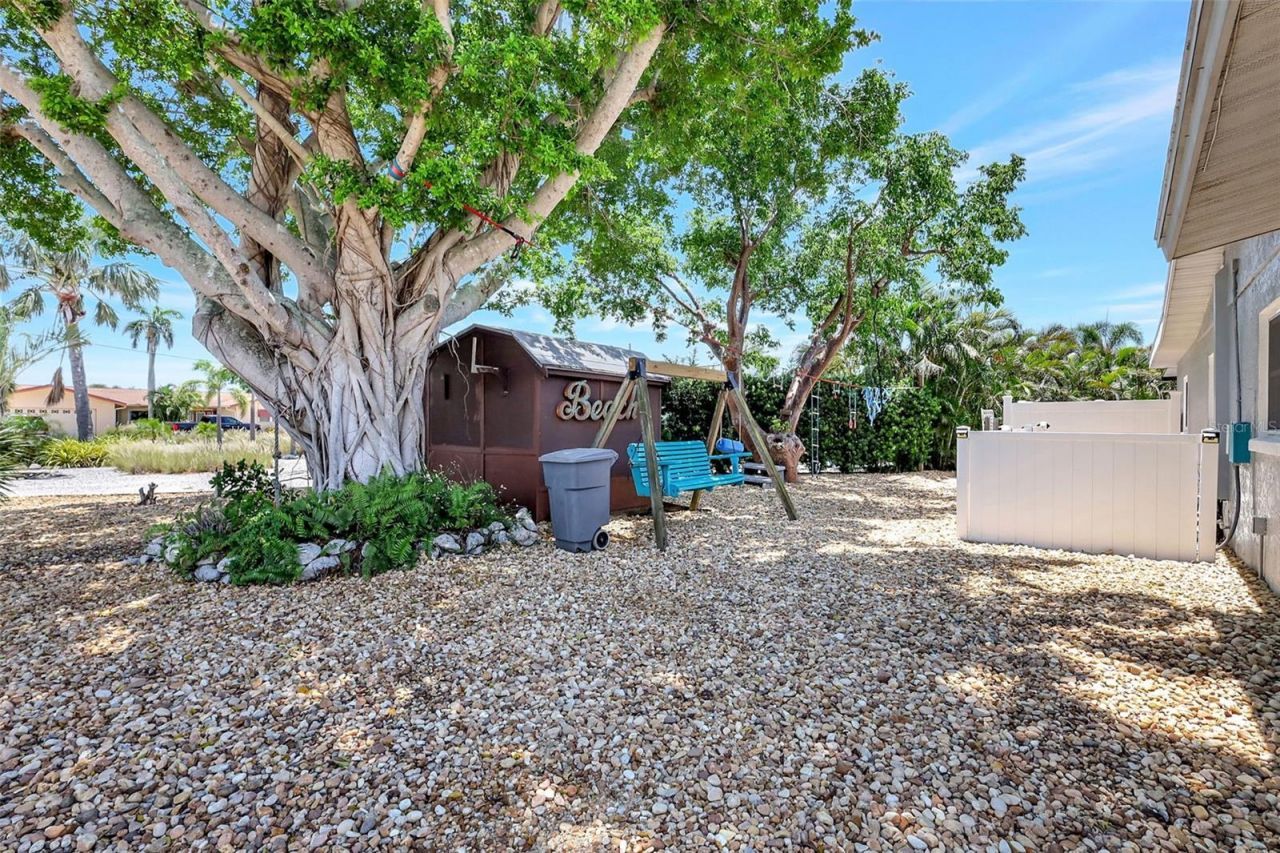 4216 Royal Palm Drive, Bradenton, FL 34210 Photo