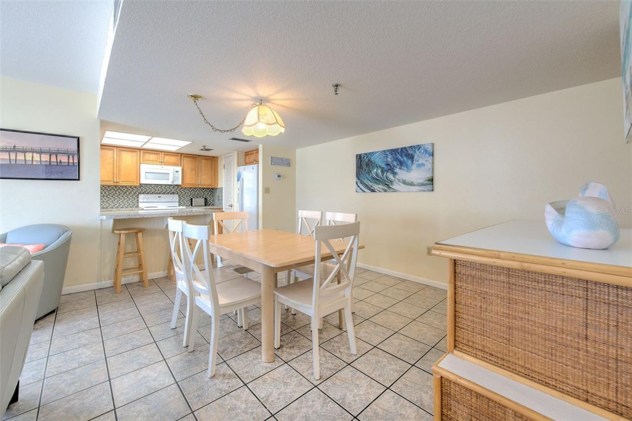 17450 Gulf Boulevard, Unit 103, Redington Shores, FL 33708 Photo