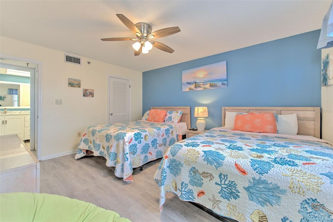 17450 Gulf Boulevard, Unit 103, Redington Shores, FL 33708 Photo