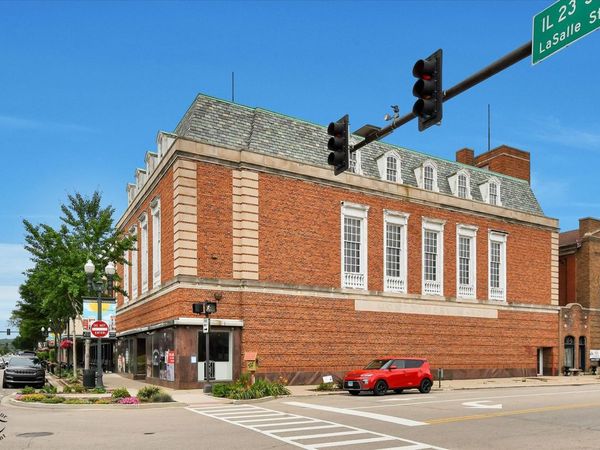 800 La Salle Street, Ottawa, IL 61350