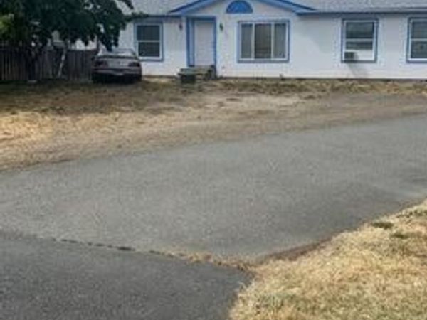 2720 Redwood Avenue, Grants Pass, OR 97527