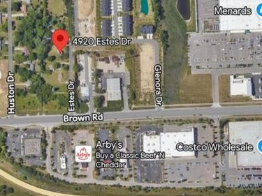 4920 Estes Drive, Lake Orion Vlg, MI 48359