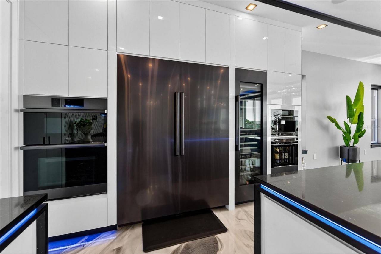 9600 W Gulf Boulevard, Treasure Island, FL 33706 Photo