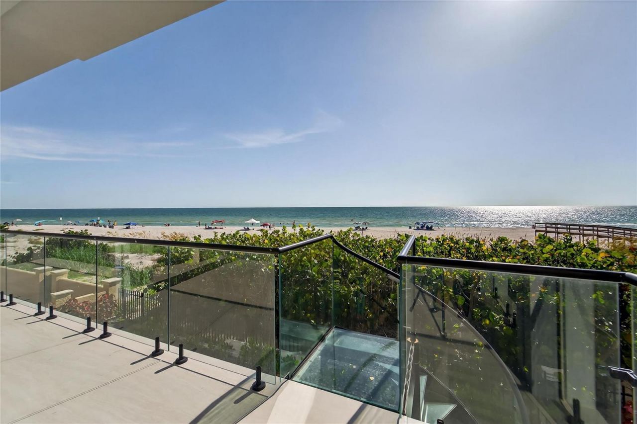 9600 W Gulf Boulevard, Treasure Island, FL 33706 Photo