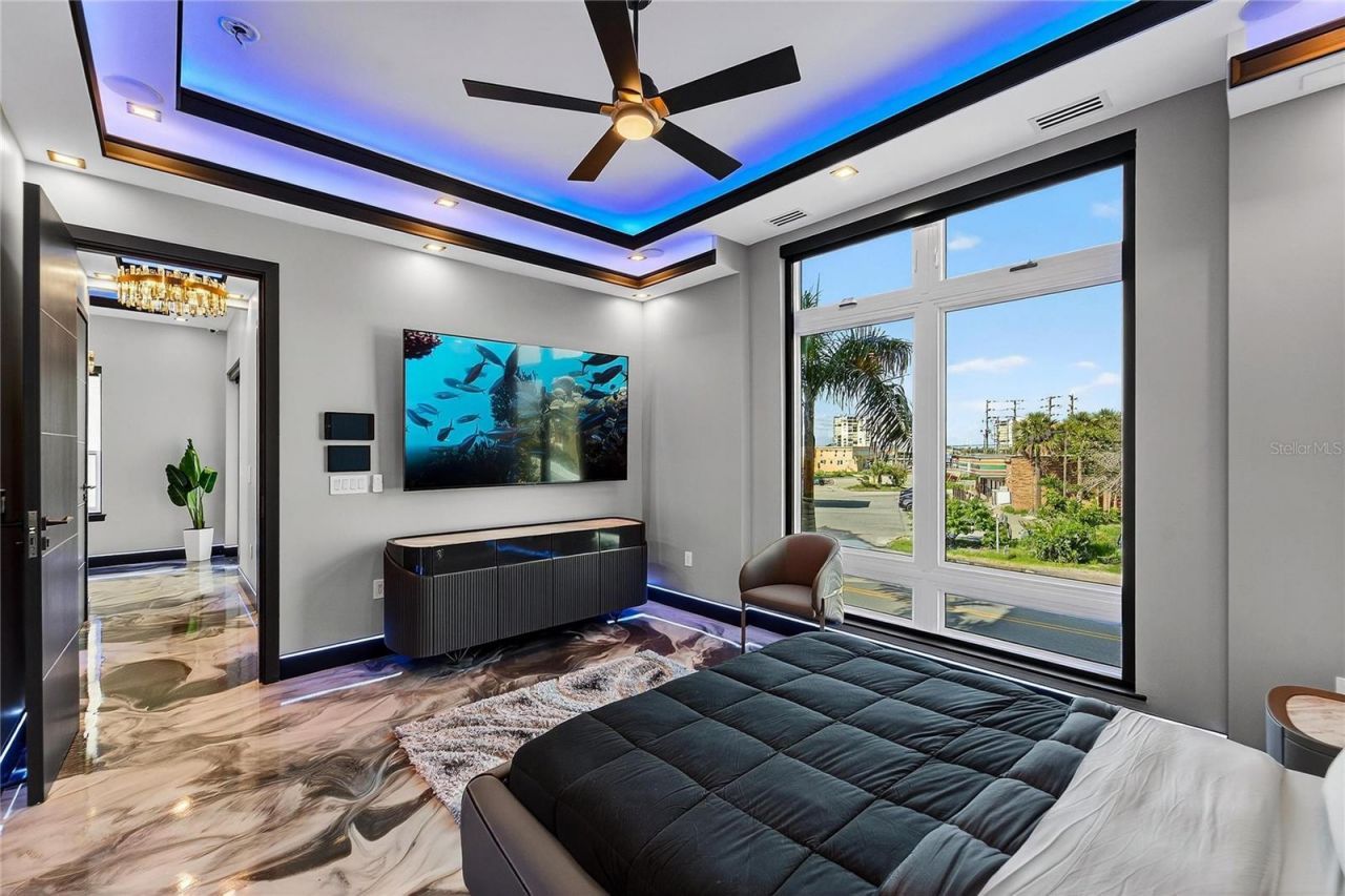 9600 W Gulf Boulevard, Treasure Island, FL 33706 Photo