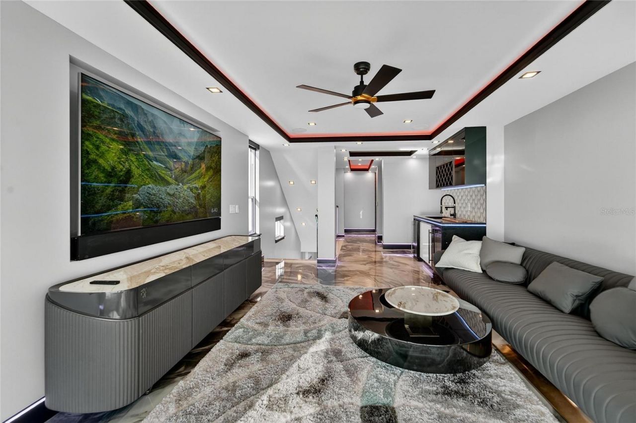 9600 W Gulf Boulevard, Treasure Island, FL 33706 Photo