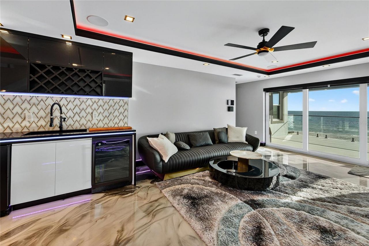 9600 W Gulf Boulevard, Treasure Island, FL 33706 Photo