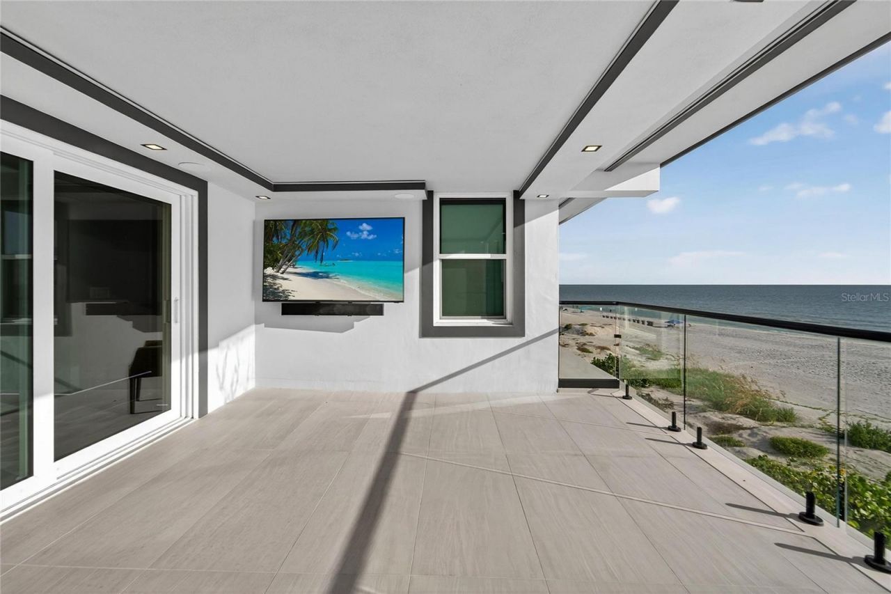 9600 W Gulf Boulevard, Treasure Island, FL 33706 Photo