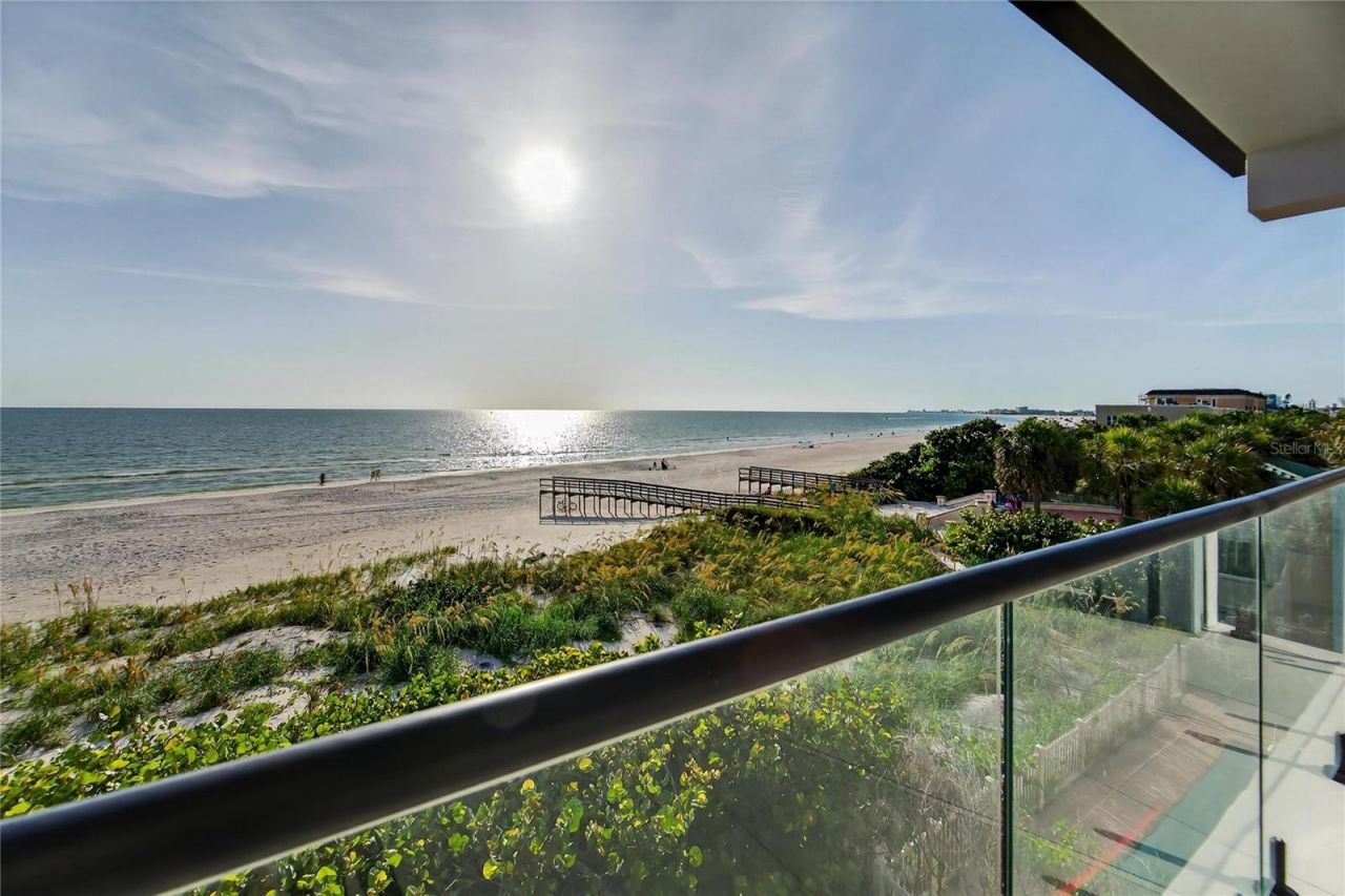 9600 W Gulf Boulevard, Treasure Island, FL 33706 Photo