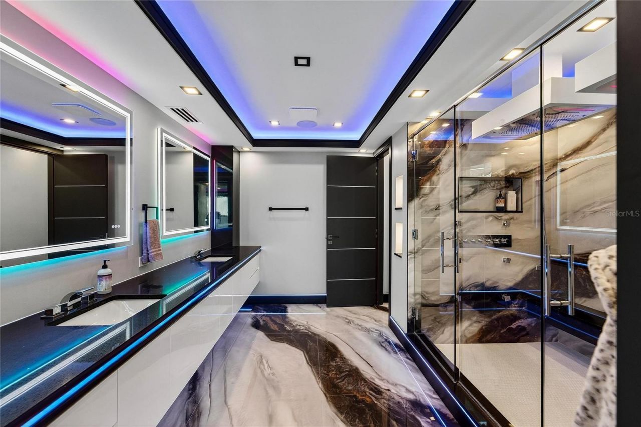 9600 W Gulf Boulevard, Treasure Island, FL 33706 Photo