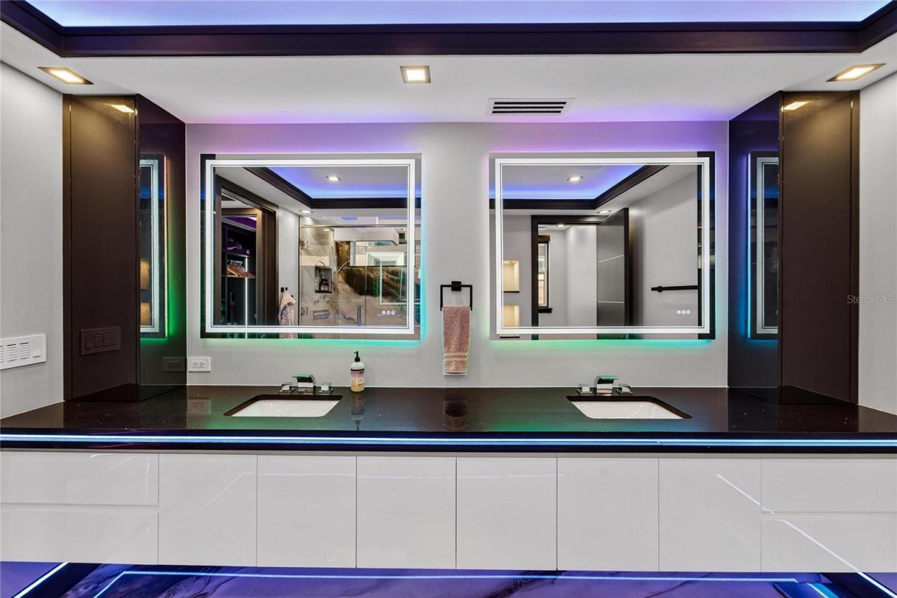 9600 W Gulf Boulevard, Treasure Island, FL 33706 Photo