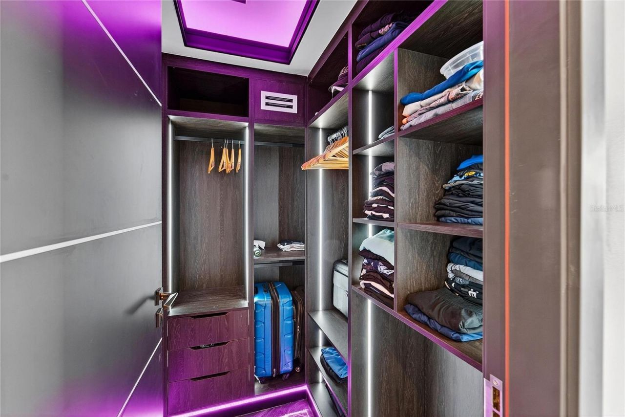 9600 W Gulf Boulevard, Treasure Island, FL 33706 Photo