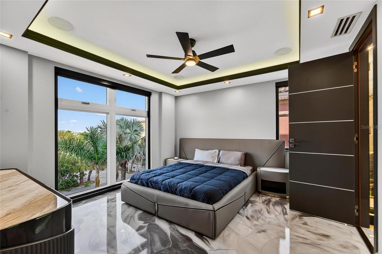 9600 W Gulf Boulevard, Treasure Island, FL 33706 Photo