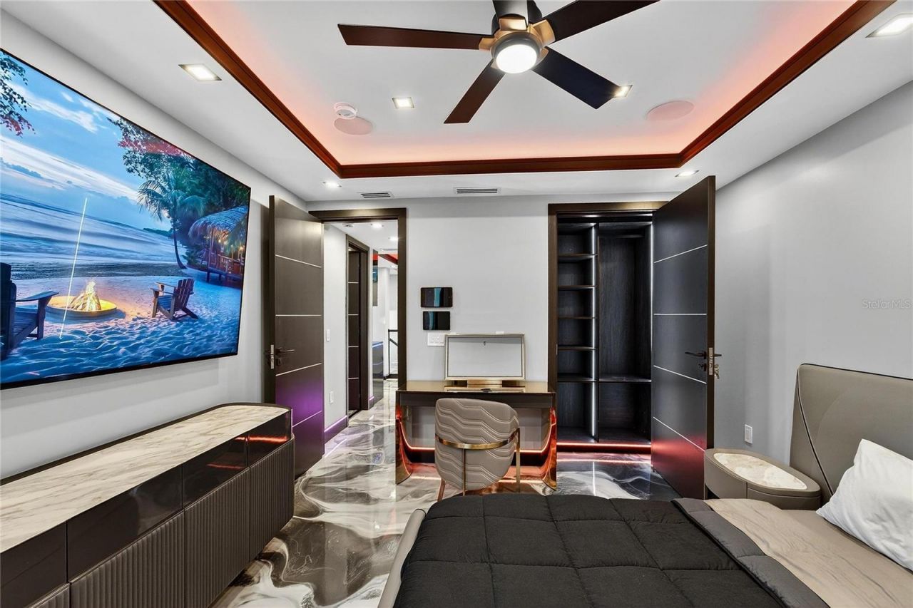 9600 W Gulf Boulevard, Treasure Island, FL 33706 Photo