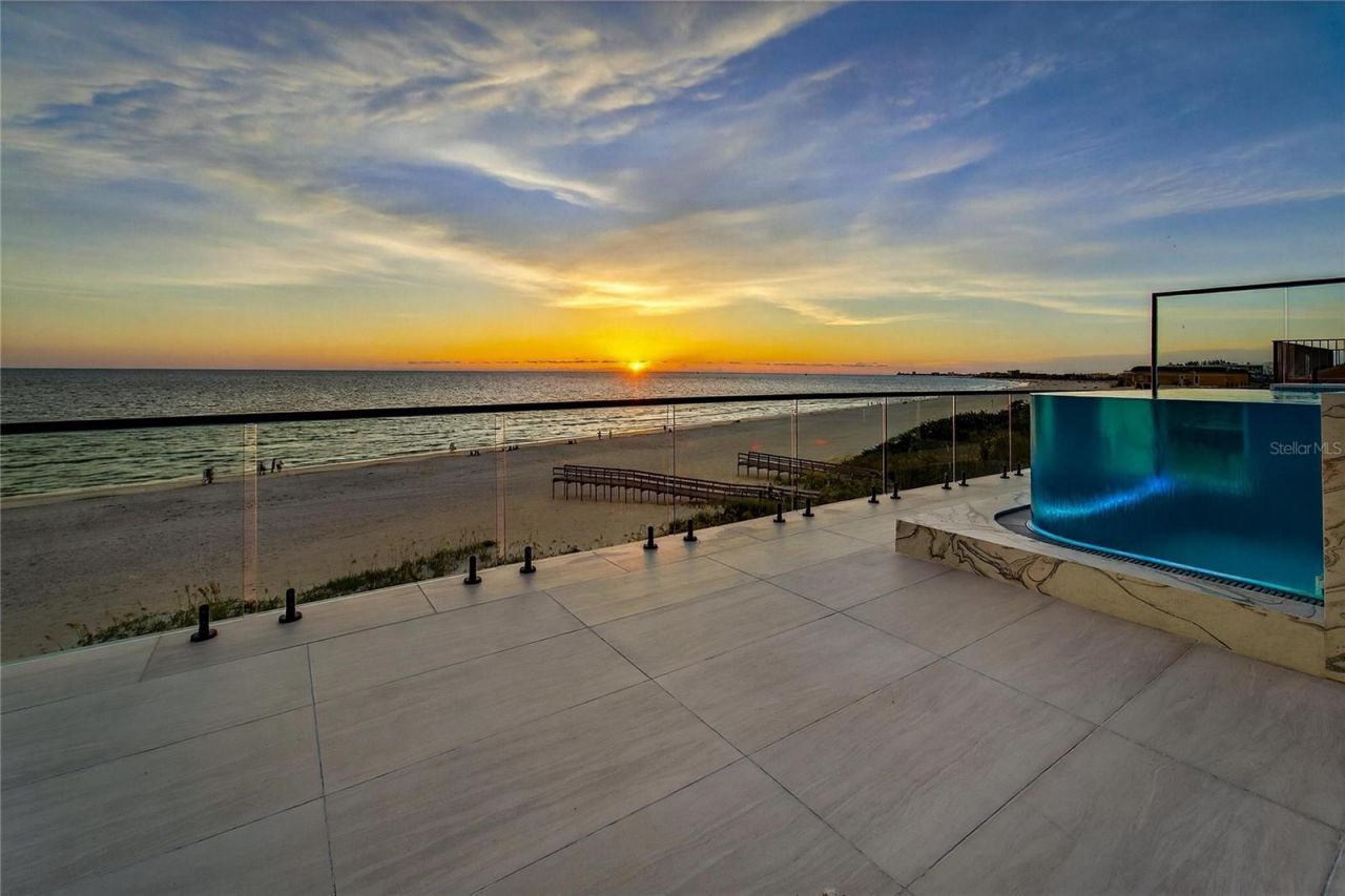 9600 W Gulf Boulevard, Treasure Island, FL 33706 Photo