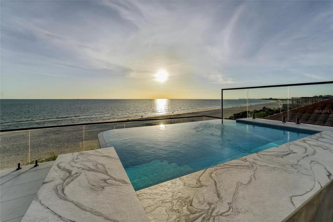 9600 W Gulf Boulevard, Treasure Island, FL 33706 Photo